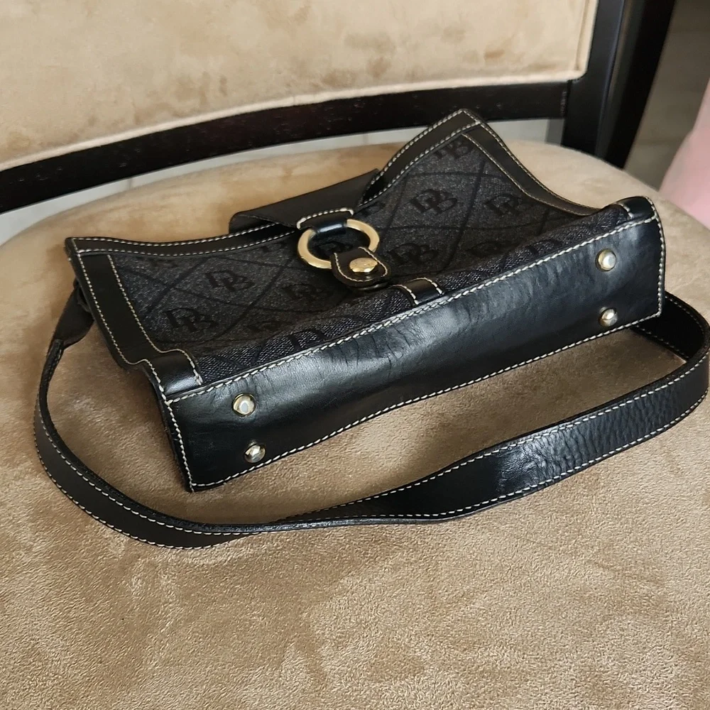 Dooney and Bourke ❤️ ring flap dark Grey canvas black leather shoulder bag - Picture 6 of 17